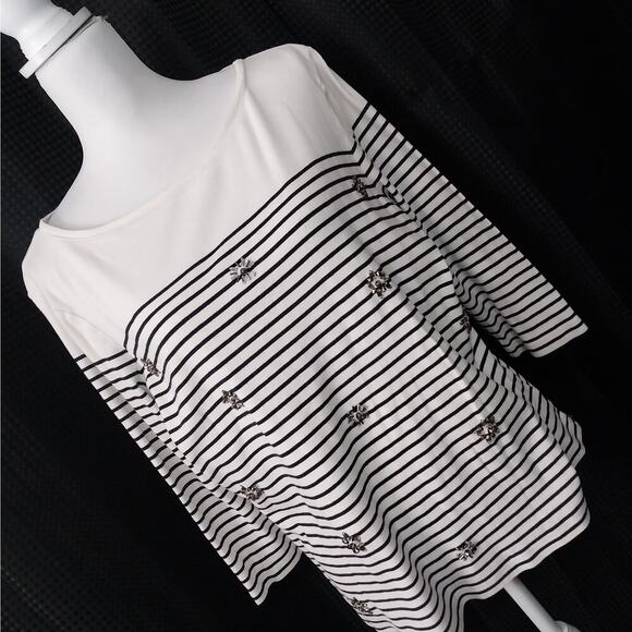 TALBOTS! BLACK & WHITE STRIPED, BEJEWELED FLOWER DETAIL TOP, TEE! SZ XLP - Picture 1 of 8